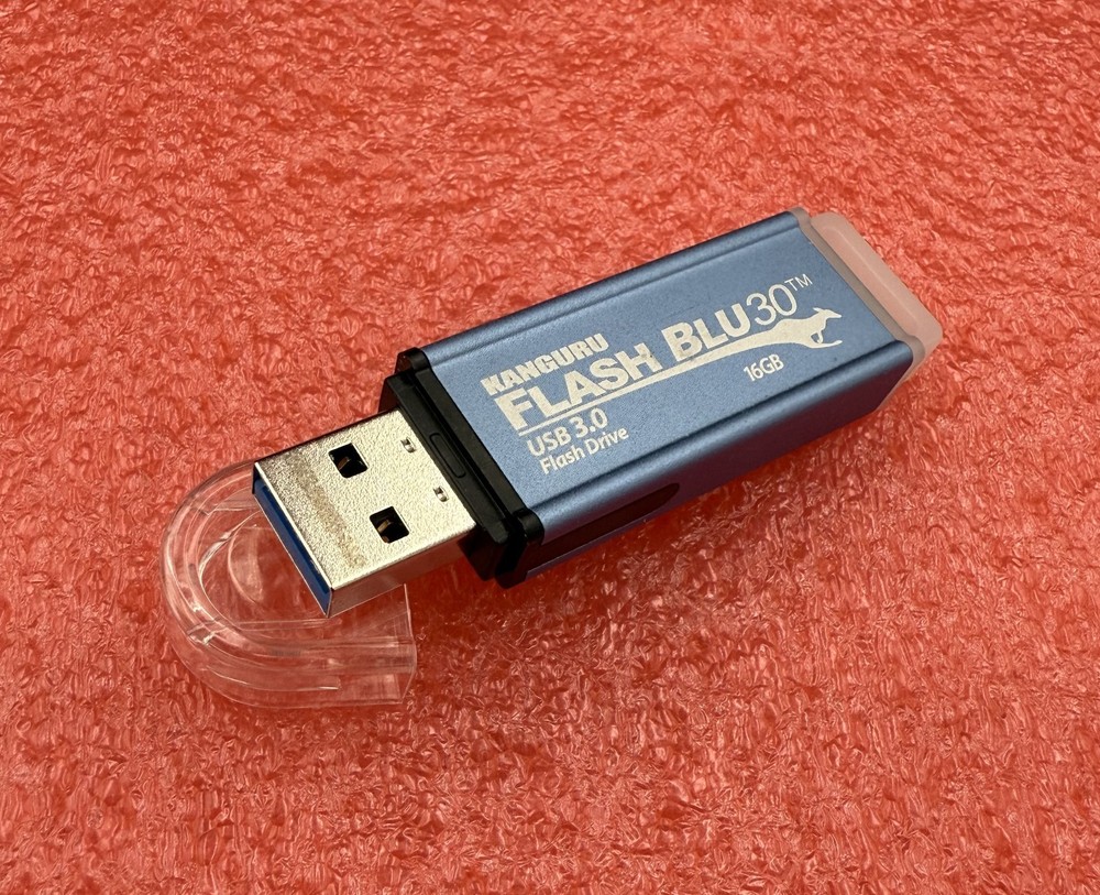 Flashblu30 with Physical Write Protect Switch SuperSpeed USB3.0 Flash Drive 16GB