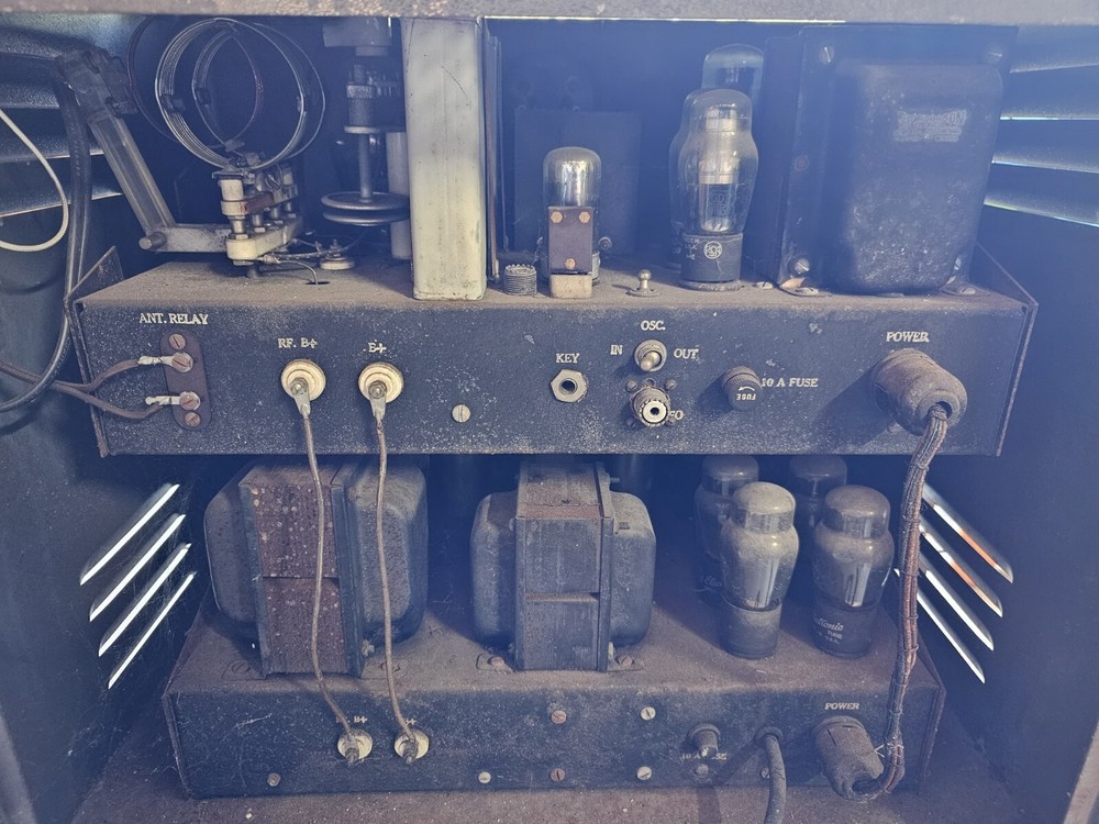 Vintage WRL Globe Champion Ham Radio Transmitter