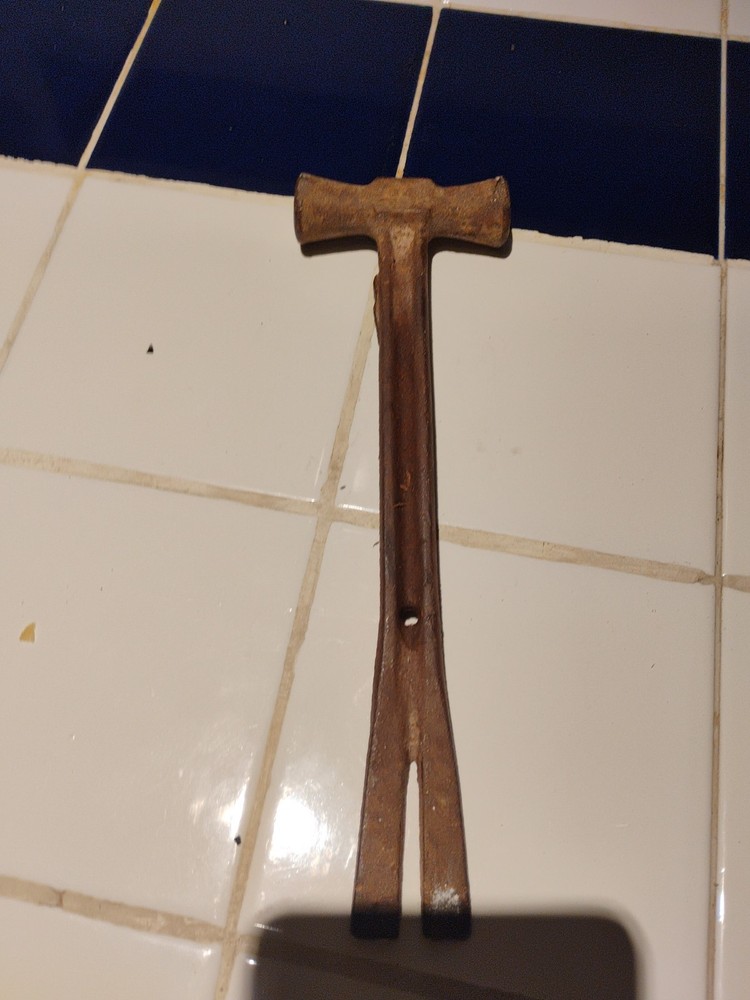 Malleable Iron Crate Opener (Extremely Rare)