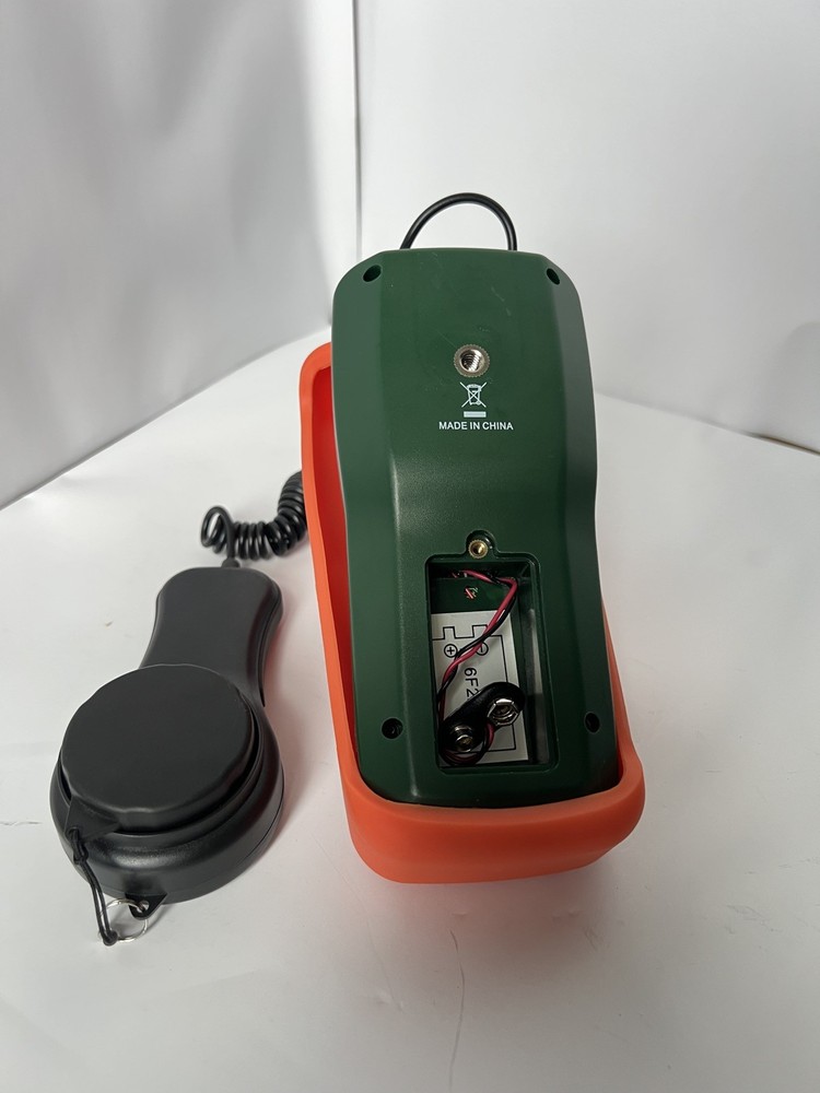 ExTech LT300 Light Meter, Analog & Digital | TESTED | NO BACK BATTERY PANEL