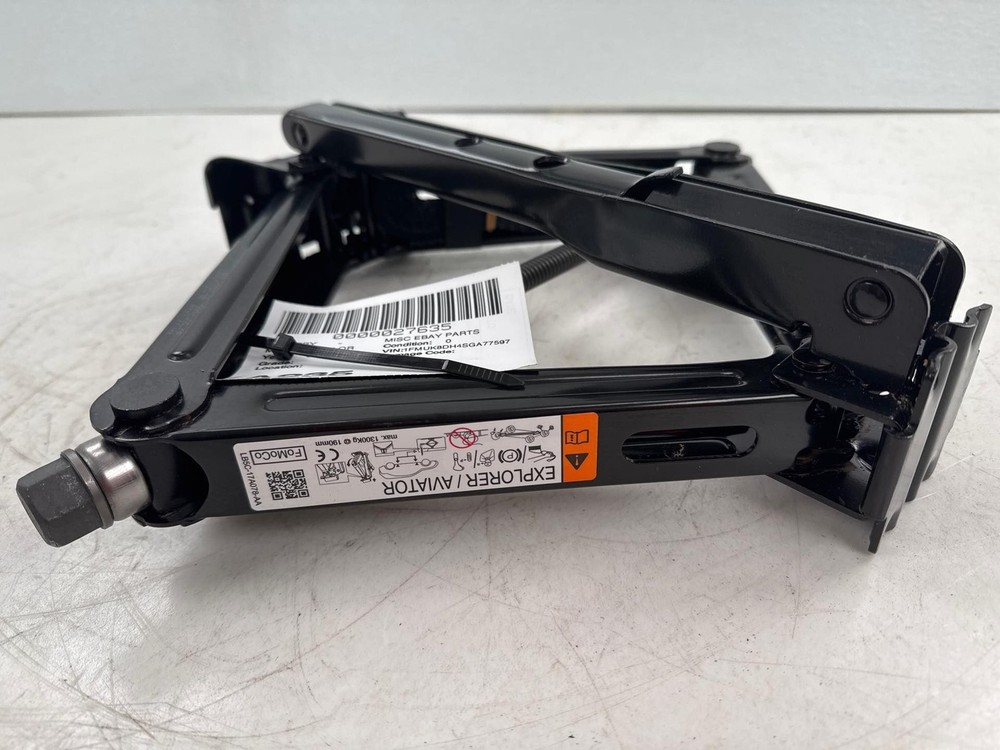 2025 Ford Explorer 2.3L Floor Jack OEM