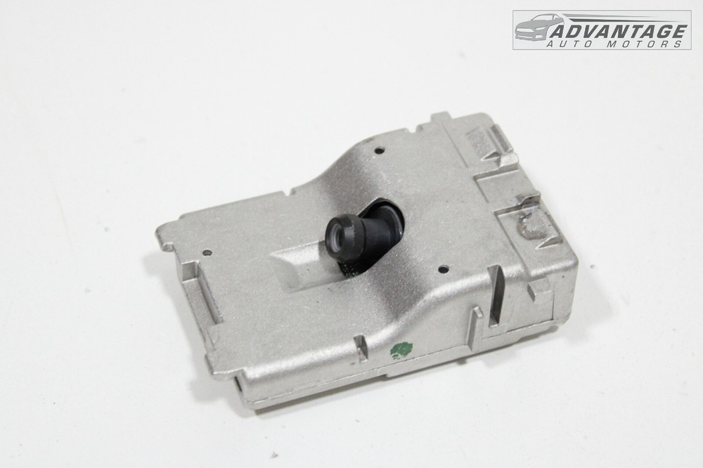 2017-2020 CHRYSLER PACIFICA FRONT WINDSHIELD LANE DEPARTURE CAMERA MODULE OEM