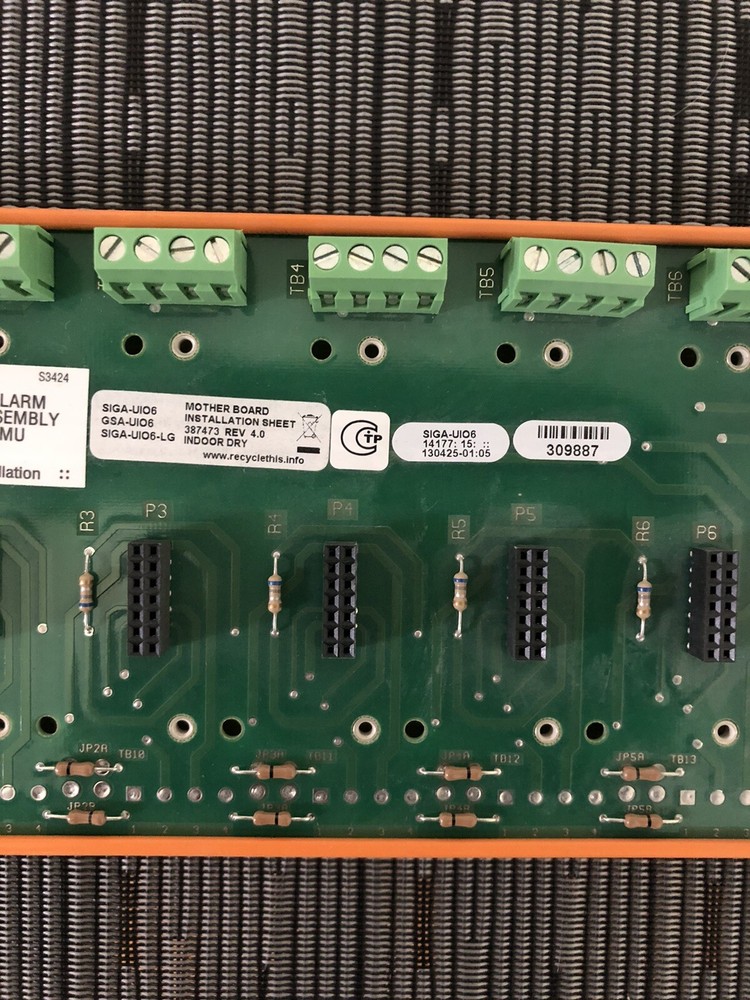 Edwards Universal Input-Output Module Motherboard (SIGA-UIO6)