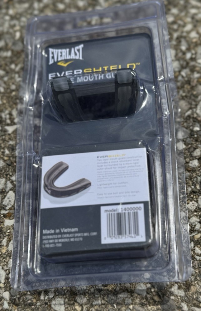 Everlast Evershield Single Mouthguard & Case Black Boxing & MMA