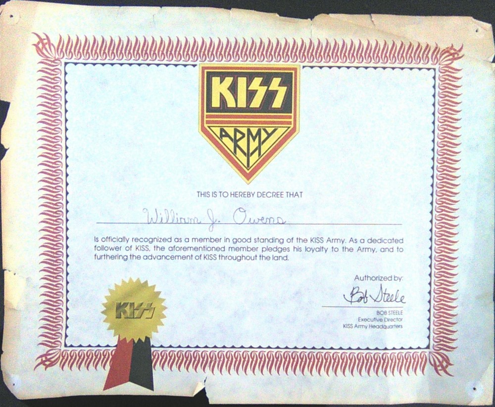 KISS RARE 1975/76 ARMY KIT SIGNED MEMBER CERTIFICATE