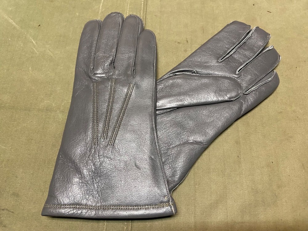 ORIGINAL WWII US ARMY OFFICER CUSTOM PX BOUGHT GREY LEATHER FIELD GLOVES-SMALL