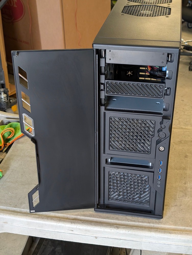 Puget Systems Antec P193 workstation computer case from 2012; *LOCAL PICKP ONLY*