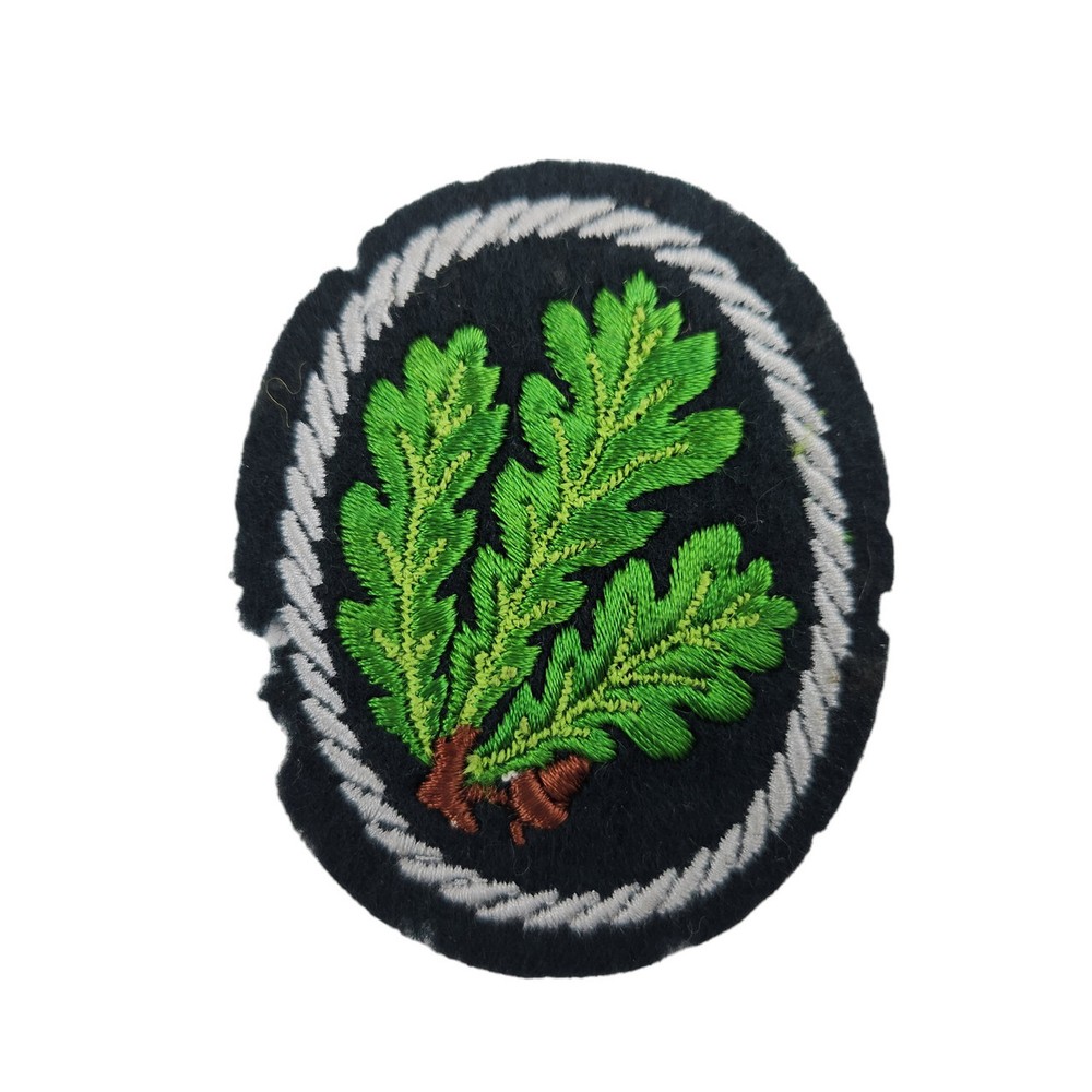 Heer “Jäger” Embroidered Sleeve Patch on Wool (3)