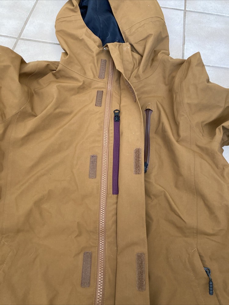 VOLCOM GoreTex Snowboarding Ski Jacket Women Medium READ