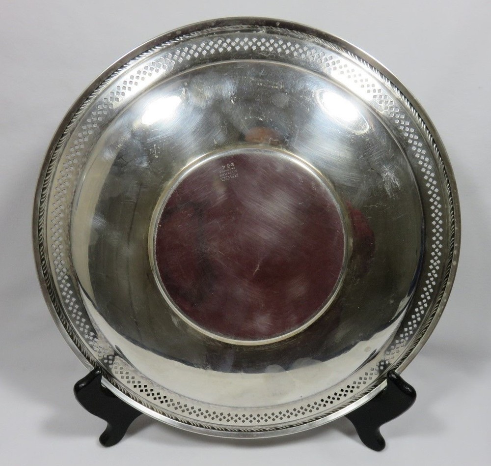 Silver Plate Serving Plate w Lattice Sides 10"