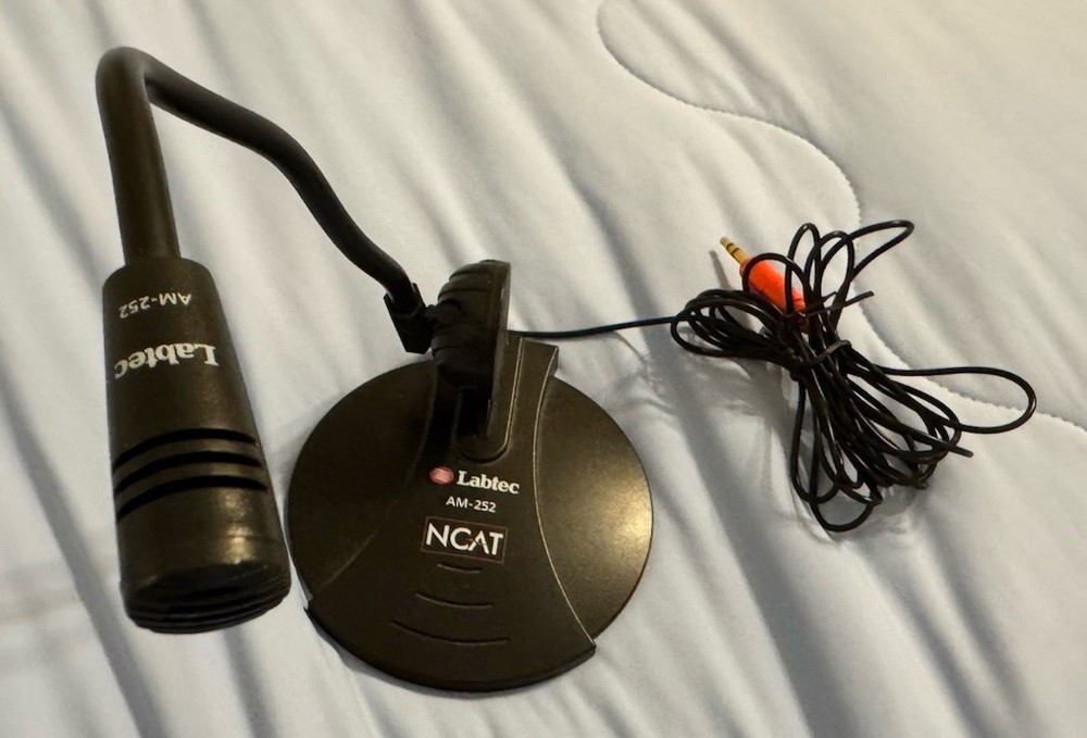 Labtec NCAT AM-252 FlexNeck PC Desktop Microphone with 7.5 ft mic cable