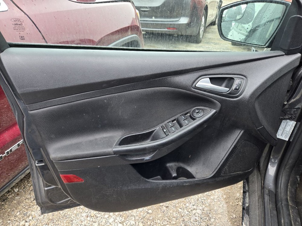 2015-2018 Ford Focus Front 4.2" Display Screen