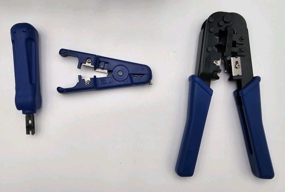 DataShark 70007 Ethernet Network Tool Kit w/RJ45 Crimp Tool, Stripper, Punchdown
