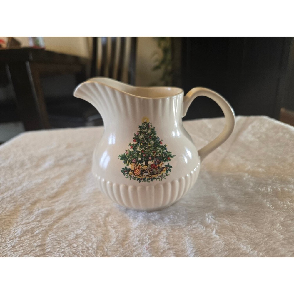 Wicklow Vale Ireland Small White Pitcher Christmas Tree