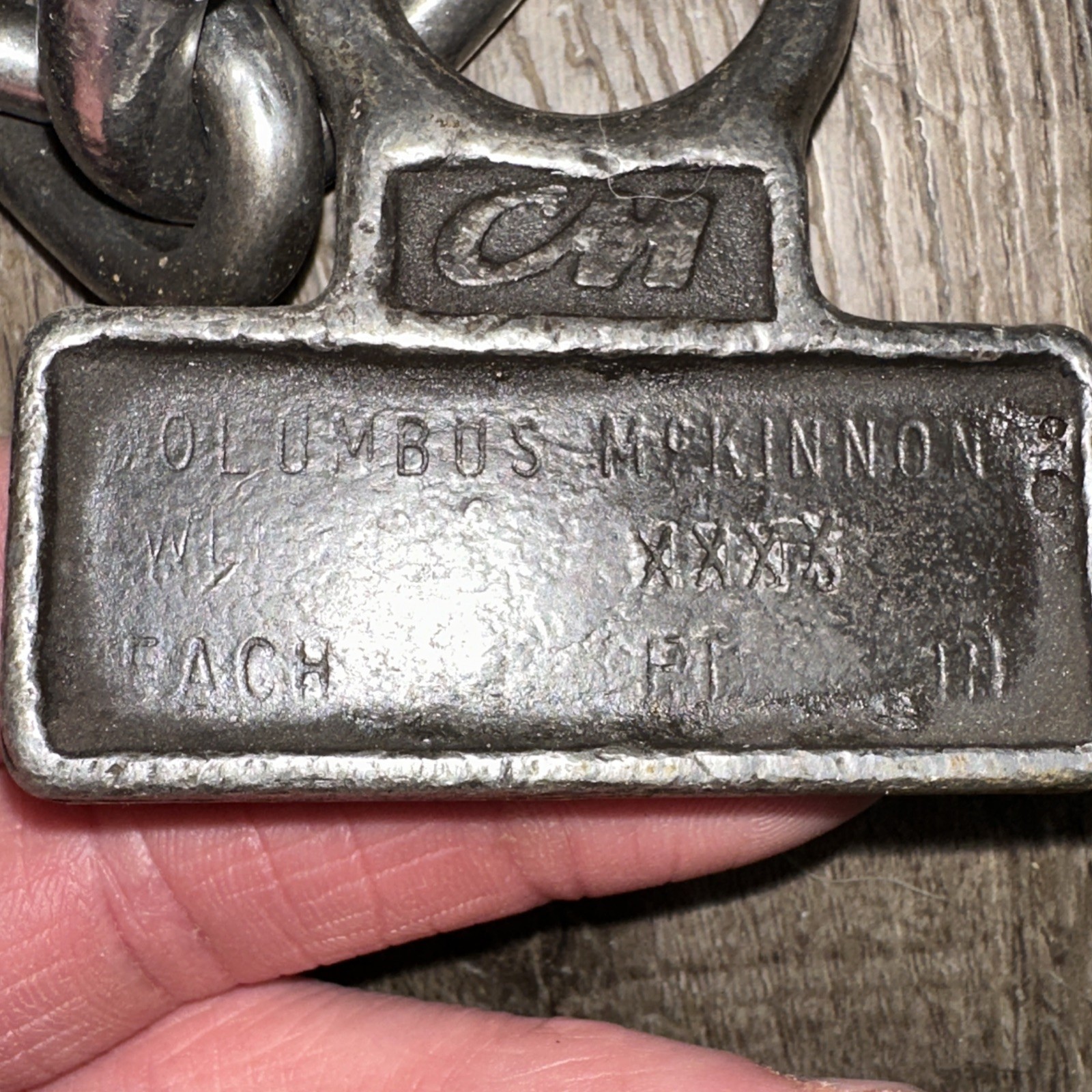 Great Heavy Large Columbus McKinnon Metal Lifting Sling Ice Tongs Pallet Puller