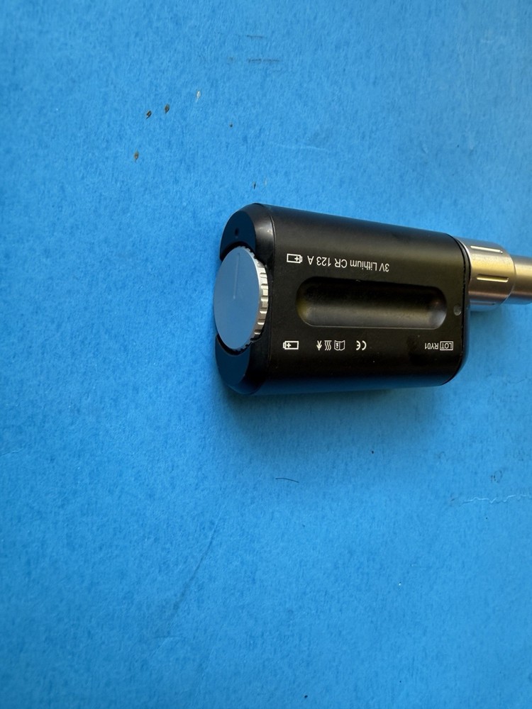 Karl Storz 11301 D3 Portable LED Light Source Brite Light