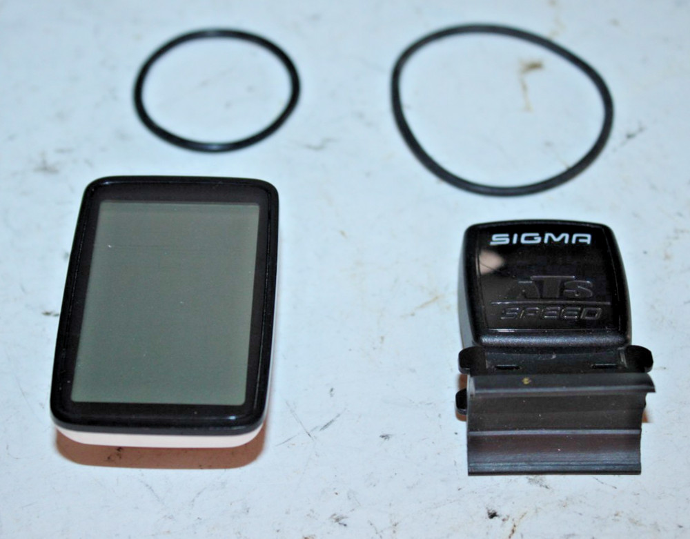 Sigma Wireless BC10 Bicycle Computer & Speed Sensor CR-2032 Battery Racing Road~