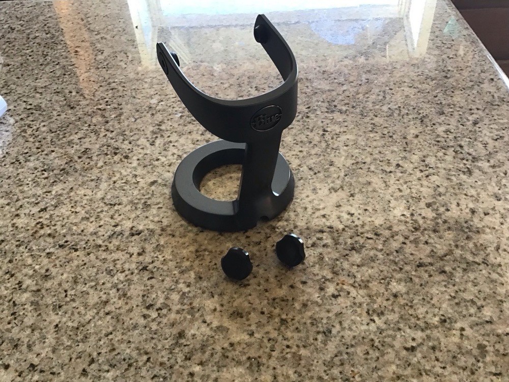 Blue Yeti Desktop Mic Stand Base Mount no box