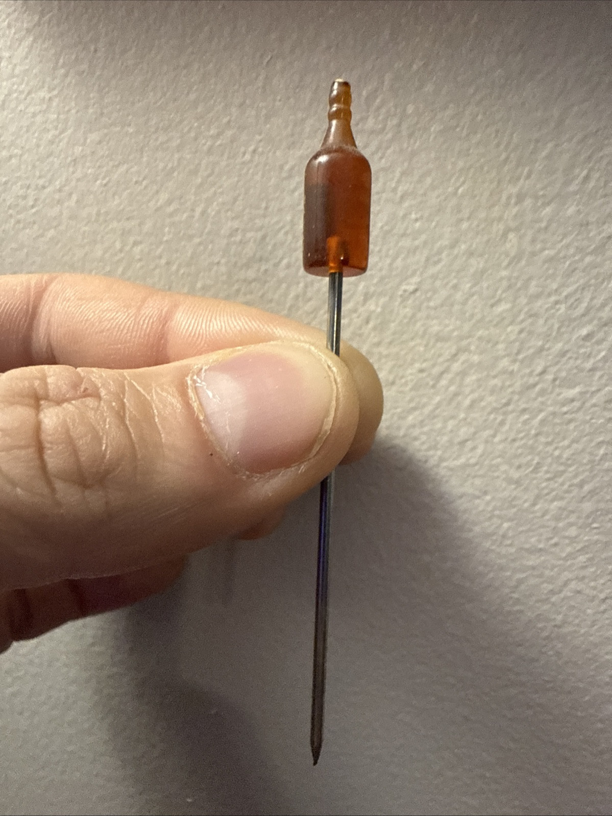 1 Stick Art Deco HARRIS DUNN Wonder Mini Bar Martini Cocktail Pick Amber Bottle