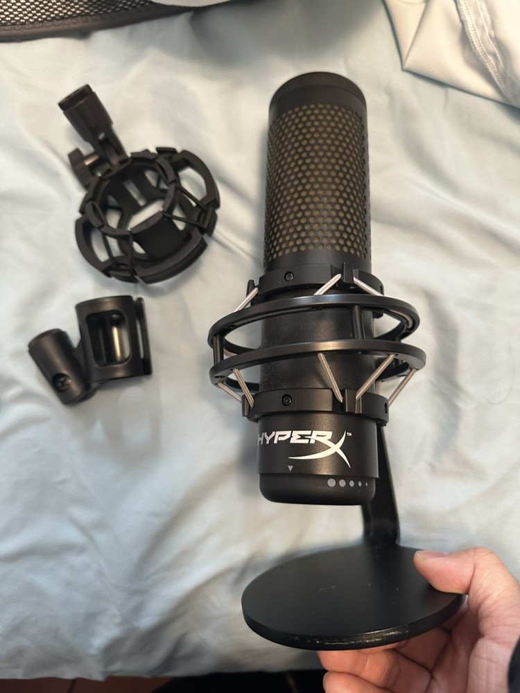 HyperX QuadCast S Freestanding Condenser Microphone (NO CABLES OR BOX) (AS IS)