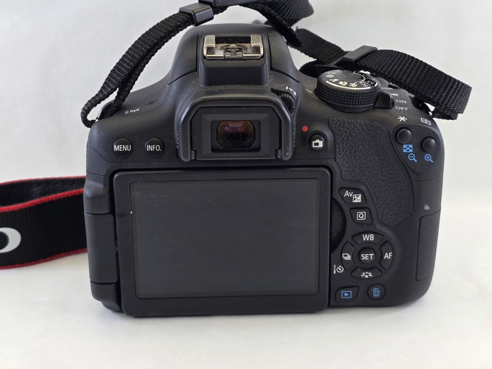 Canon EOS Rebel T6i DSLR Camera