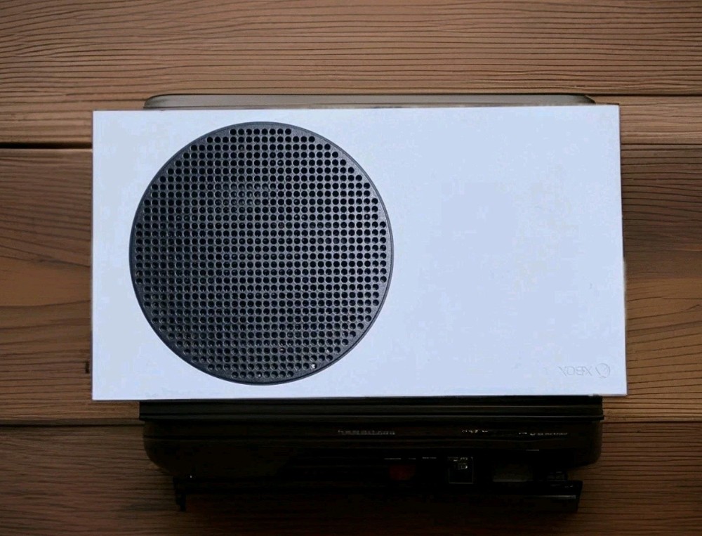 Microsoft Xbox Series S 512GB Console Gaming System Bundle (Tested/Working)