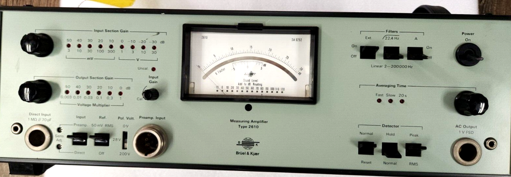 Brüel & Kjær Model 2610 Measuring Amplifier ()