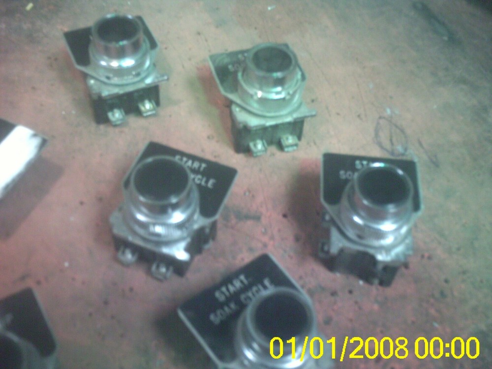 LOT 8 START PUSH BUTON SWITCH