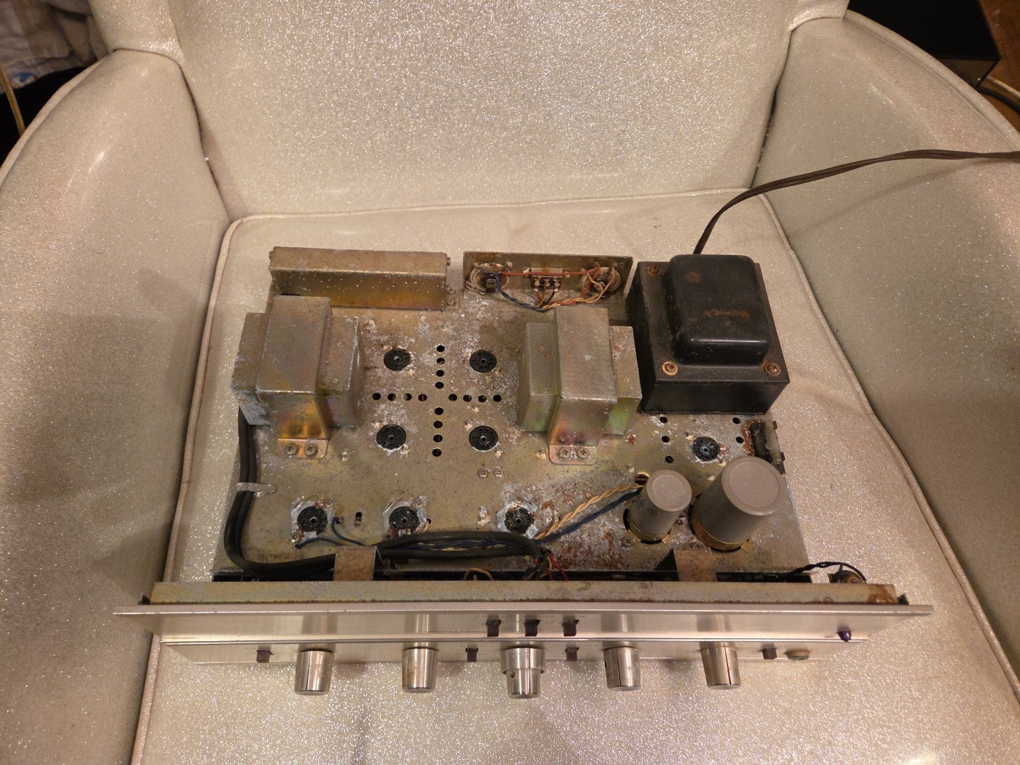 Realistic Stereo Amplifier SAF 24D For Parts Or Repair Missing Cover