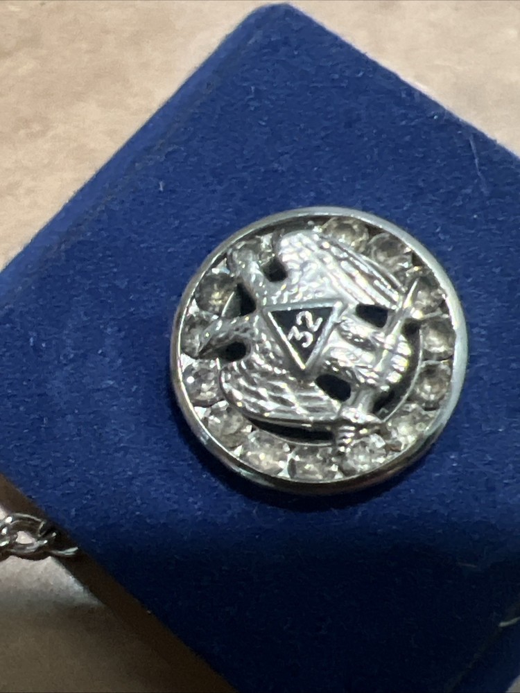 Masonic Scottish Rite 32° Double Head Eagle Silver Tone Lapel Pin Rhinestones