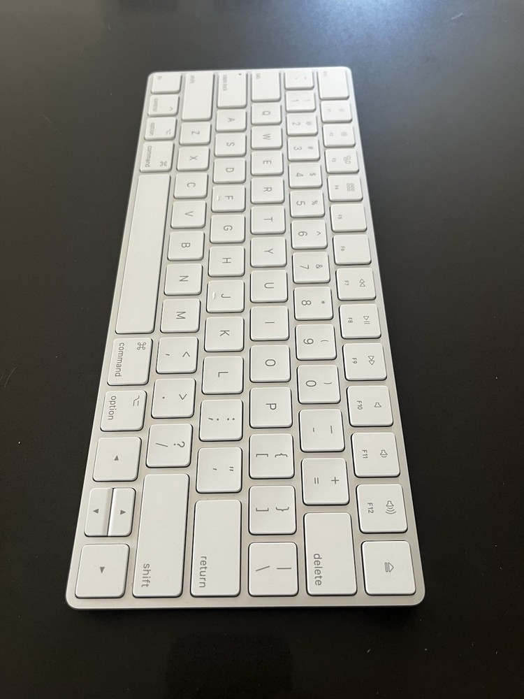 Apple A1644/A1657 Magic Keyboard + Magic Mouse 2 – Bluetooth Mac Combo Set