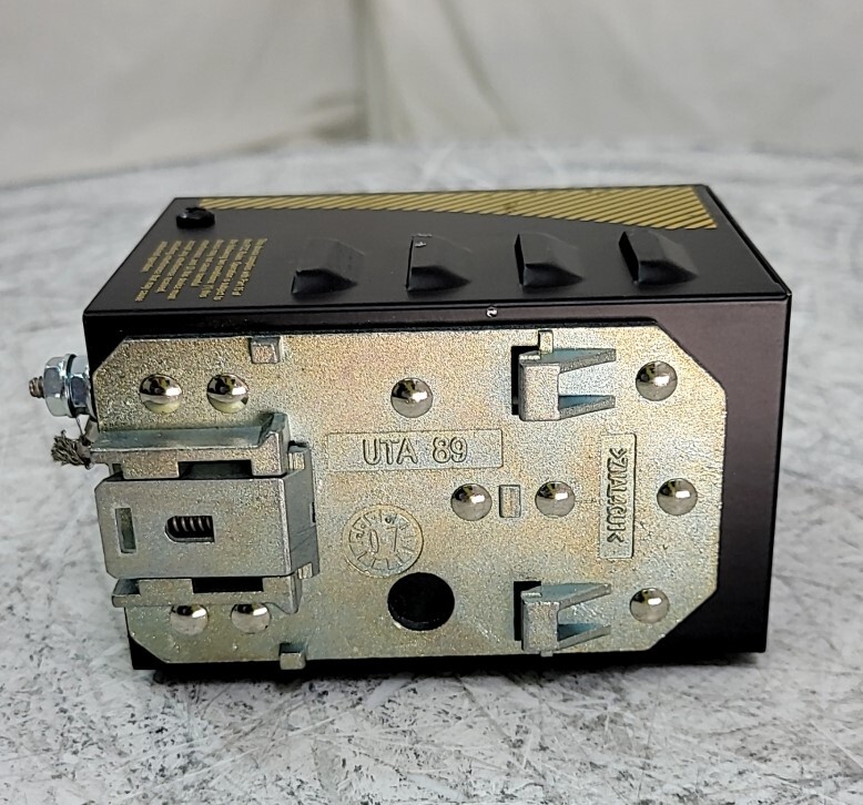 RUGGEDCOM RMC40 RMC40-48-TXTX Network Switch SEE NOTES