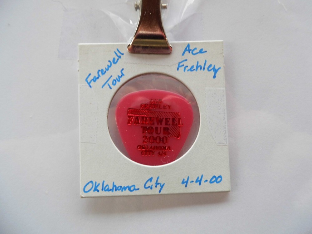 KISS "ACE FREHLEY" GUITAR PICK~4/4/00 READ DESCRIPTION (3/16)