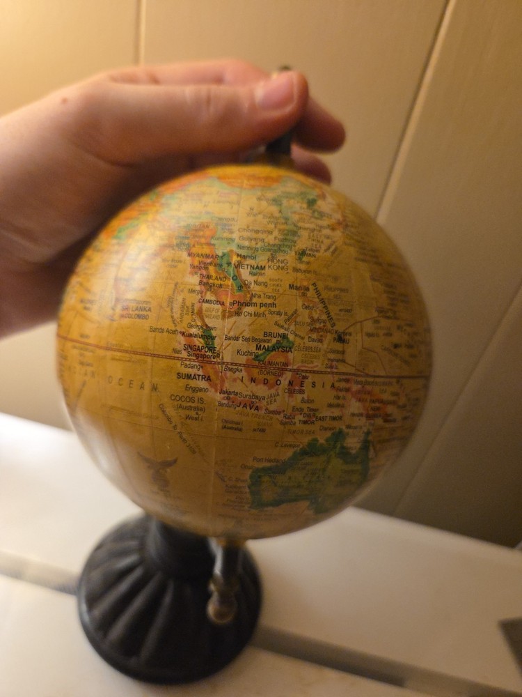 Table Top World Globe Decorative Desk Decor Tabletop Display 10"