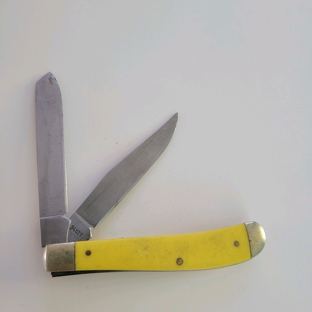 Schrade Old Timer Pocket Knife | Yellow | Model 940TY