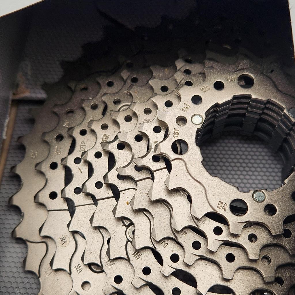 Shimano Deore M4100 10-Speed 11-42T Bicycle Cassette Silver OPEN PACKAGE