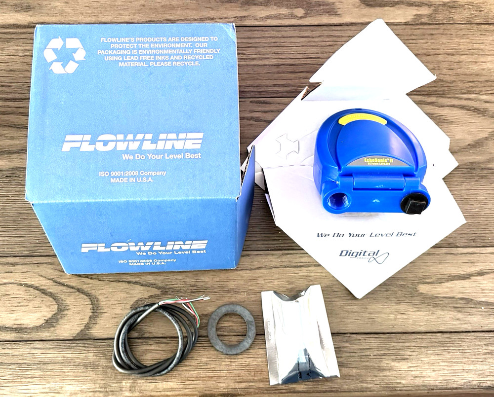 Flowline EchoSonic II Continuous Level Transmitter LU27-4 Analog Solid State