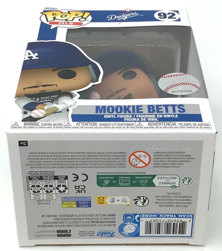 Funko Pop! MLB LA Dodgers Kookie Betts #92 with POP Protector