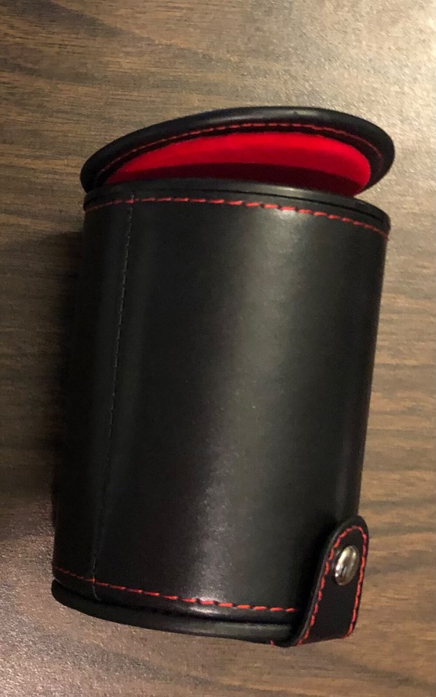 Dice Cup with Lid & 5 Dice