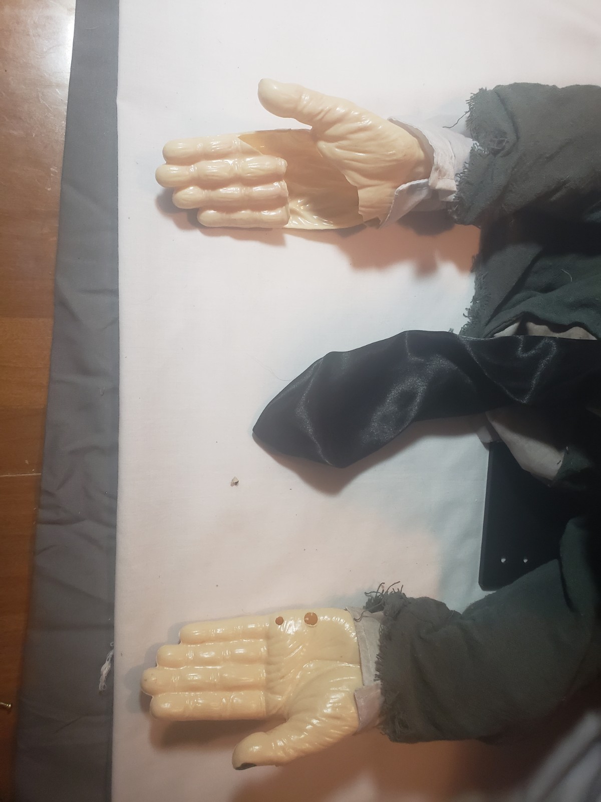 Rising Zombie Halloween Animatronic Prop Spirit Totally Ghoul Decoration Read