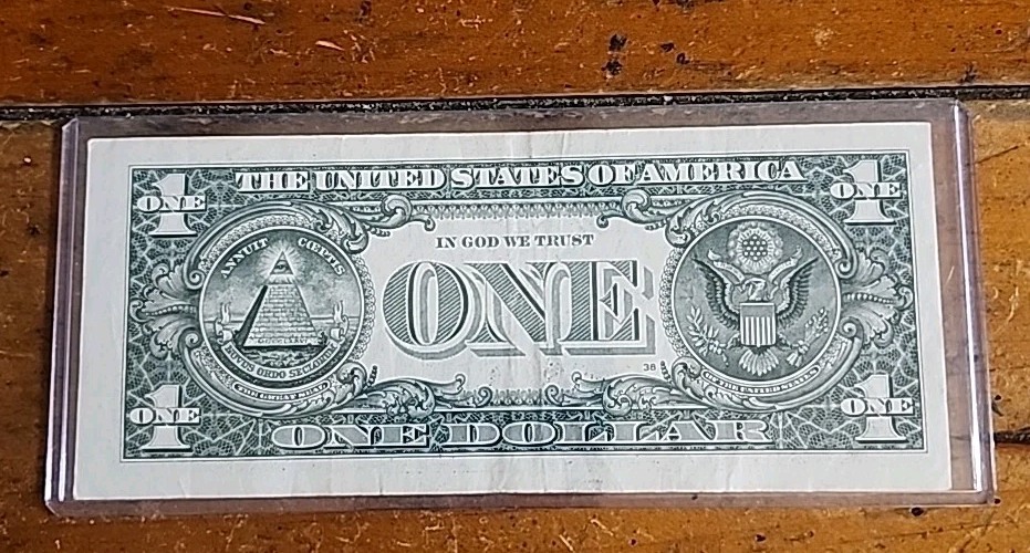 Off Centered Print Error 2017A $1 Bill Star Note 500k Run 3 Serial L06523782*