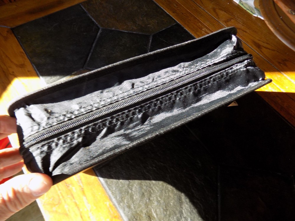 NOS Case Logic 112 CD / DVD Storage Folder Case - EKW112 Black