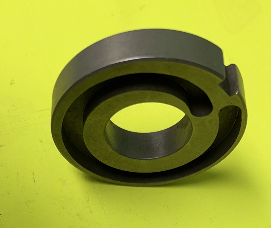 Singer 240555 Eccentric Drive Guide