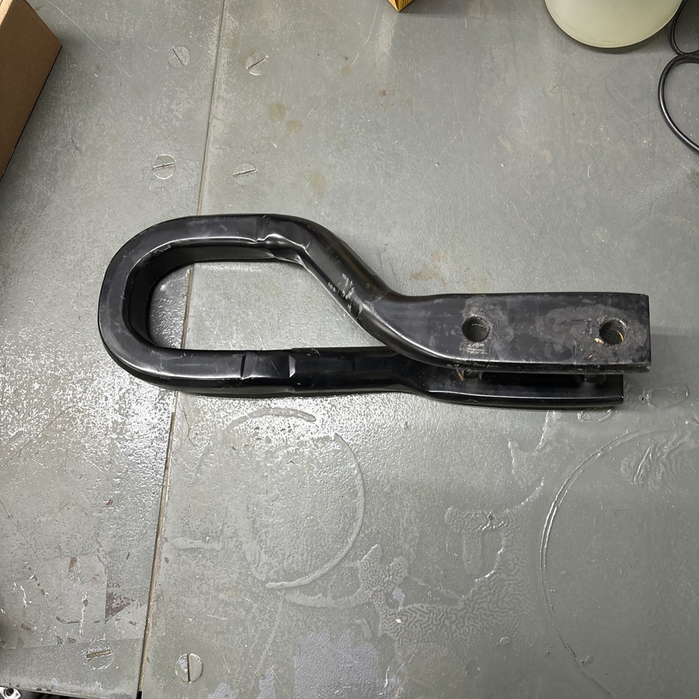 GM GMC Front Tow Hook, 5686