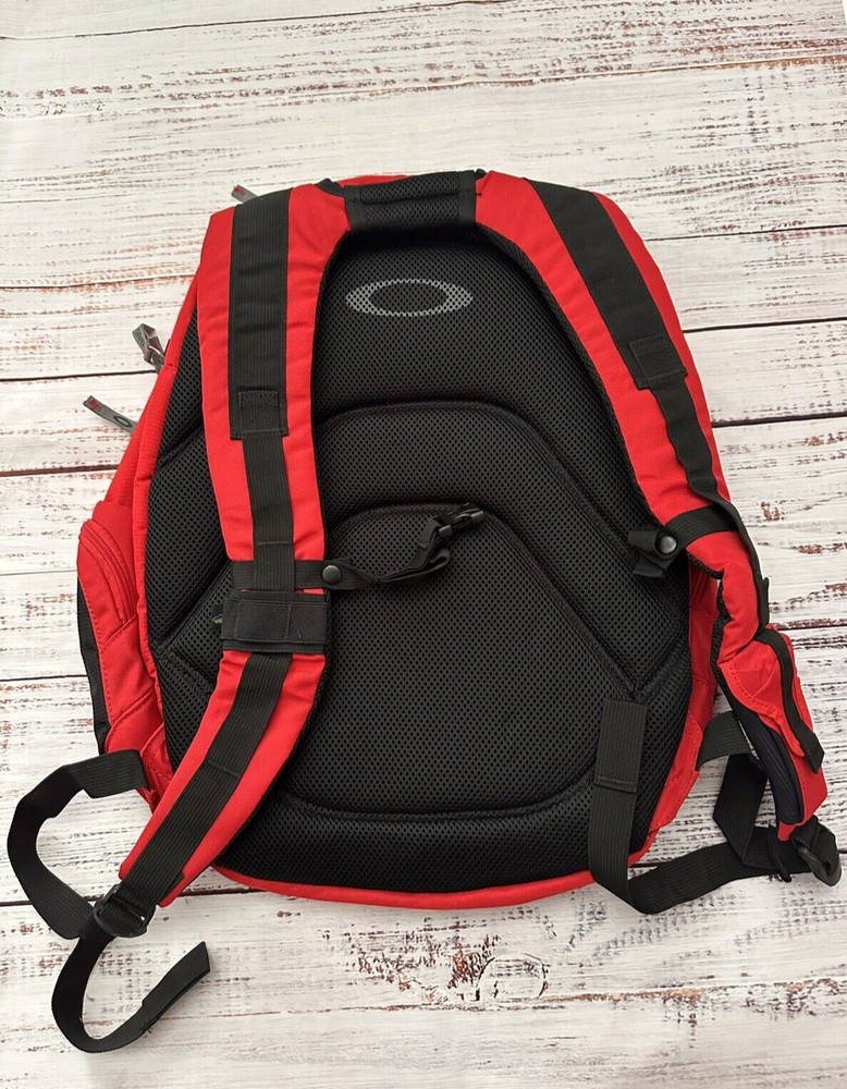 OAKLEY Flak Pack Shadow Backpack School Trave Red/BLack