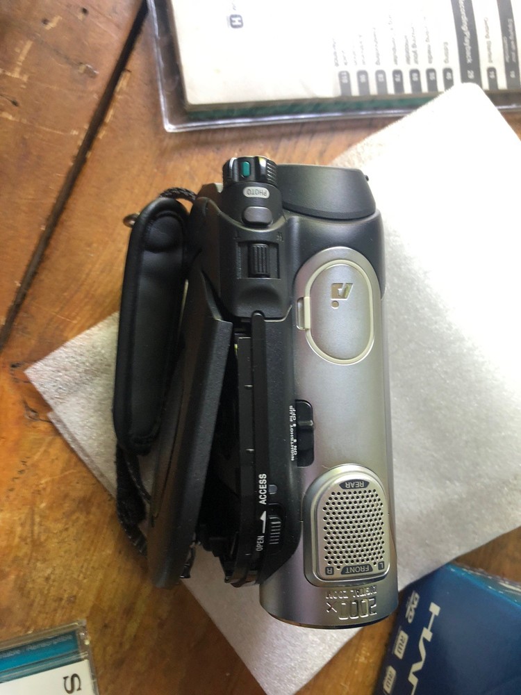 Sony Handycam DCR-DVD306E Camcorder