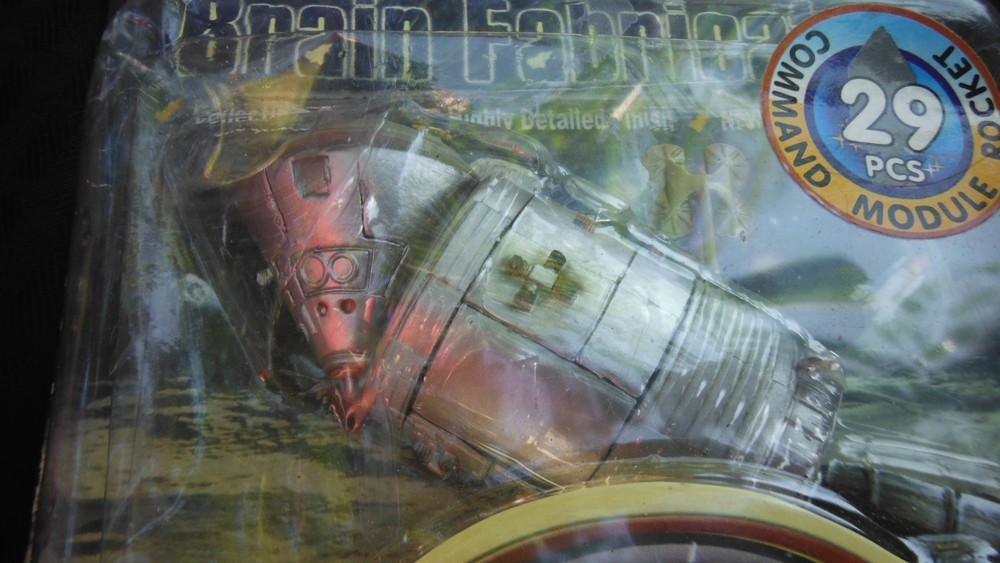 Brain Fabricate Command Module Rocket Space Explorer puzzle Collectors item