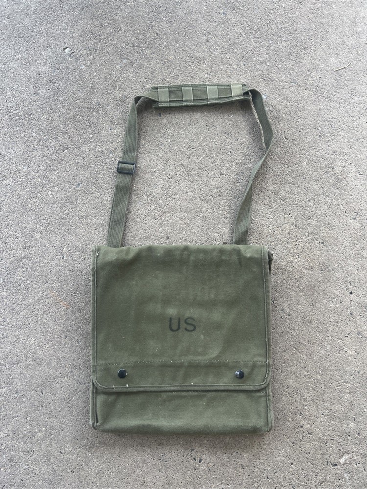 US Army Map Case With Shoulder Strap 1990 Dated (BB257