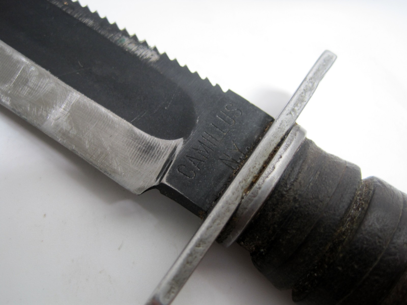 Vintage Pilot Survival Knife Camillus, NY W/Sheath