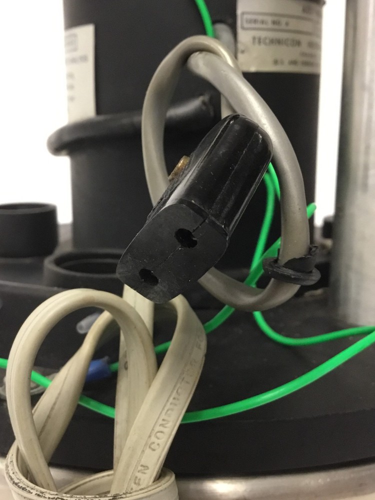 Technicon Instruments 60 CYC Autoanalyzer Heating Bath 115V, 2A Please read